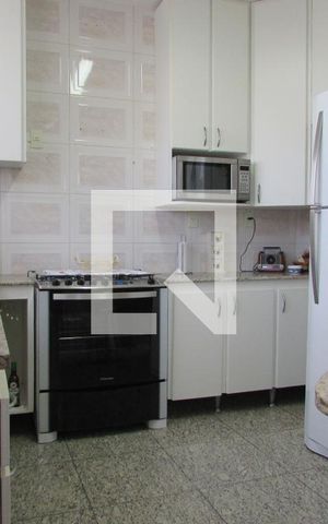 Apartamento à venda com 165m², 4 quartos e 4 vagas