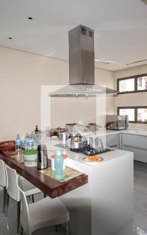 Apartamento à venda com 310m², 4 quartos e 3 vagas