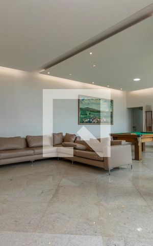 Casa à venda com 760m², 4 quartos e 12 vagas
