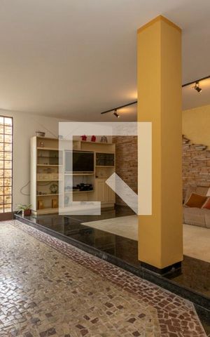 Casa à venda com 760m², 4 quartos e 12 vagas