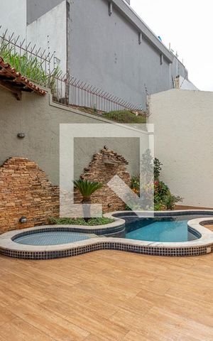 Casa à venda com 760m², 4 quartos e 12 vagas