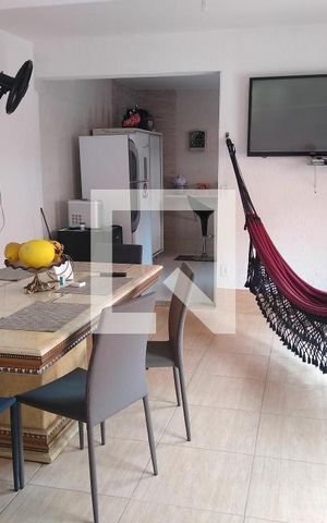 Casa à venda com 340m², 5 quartos e 3 vagas