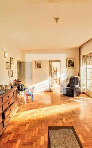 Casa à venda com 217m², 4 quartos e 2 vagas
