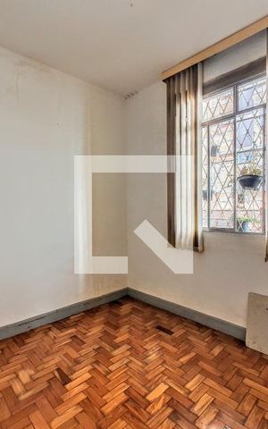 Casa à venda com 217m², 4 quartos e 2 vagas