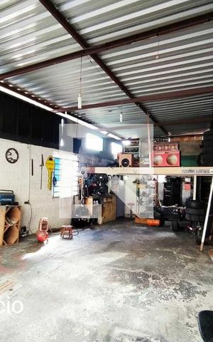Casa à venda com 120m², 3 quartos e 6 vagas