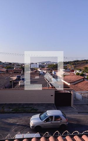Casa à venda com 293m², 4 quartos e 1 vaga