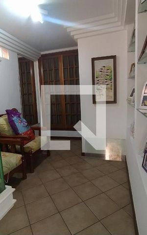 Casa à venda com 250m², 2 quartos e 3 vagas