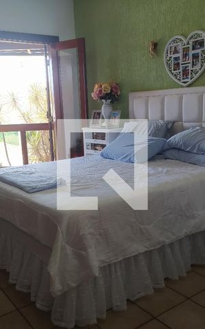 Casa à venda com 250m², 2 quartos e 3 vagas