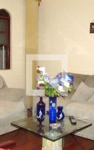 Casa à venda com 360m², 3 quartos e 4 vagas