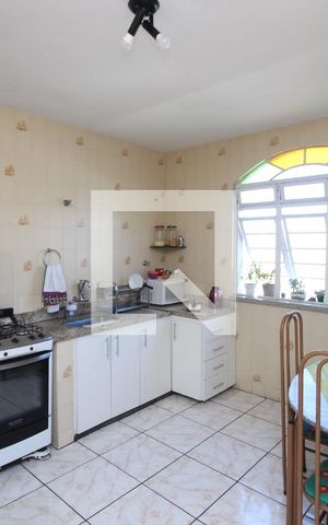 Casa à venda com 320m², 6 quartos e 3 vagas