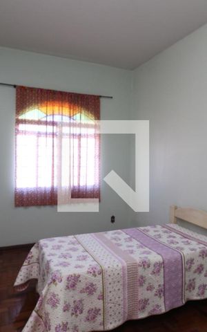Casa à venda com 320m², 6 quartos e 3 vagas