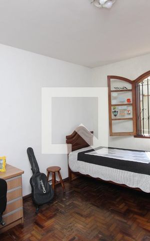 Casa à venda com 320m², 6 quartos e 3 vagas