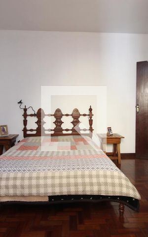 Casa à venda com 320m², 6 quartos e 3 vagas