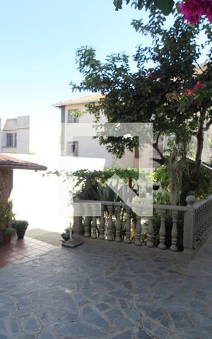 Casa à venda com 320m², 6 quartos e 3 vagas