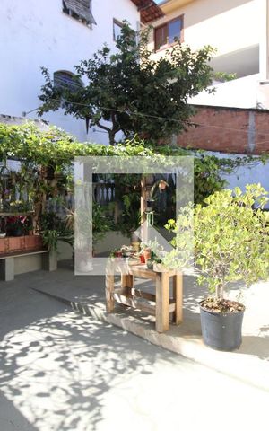 Casa à venda com 320m², 6 quartos e 3 vagas