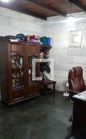 Casa à venda com 436m², 5 quartos e 4 vagas
