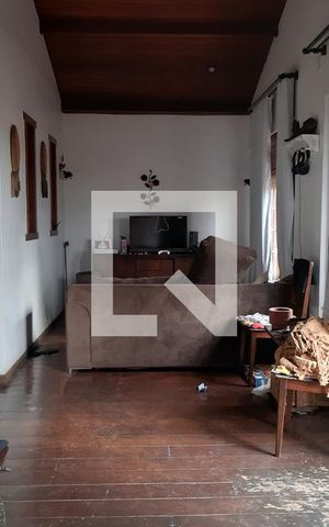 Casa à venda com 436m², 5 quartos e 4 vagas