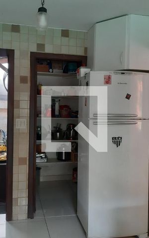 Casa à venda com 436m², 5 quartos e 4 vagas