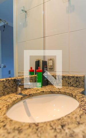 Apartamento para alugar com 103m², 3 quartos e 2 vagas Apartamento para alugar com 103m², 3 quartos e 2 vagasBanheiro da Suíte 1