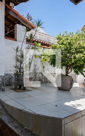 Casa para alugar com 306m², 3 quartos e 4 vagasLavabo 2