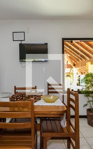Casa para alugar com 306m², 3 quartos e 4 vagasCopa