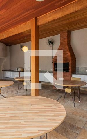 Apartamento à venda com 200m², 4 quartos e 3 vagas Apartamento à venda com 200m², 4 quartos e 3 vagasChurrasqueira