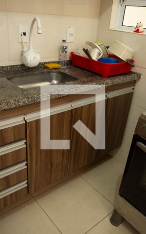 Casa de condomínio à venda com 100m², 3 quartos e 2 vagasCozinha - Armários