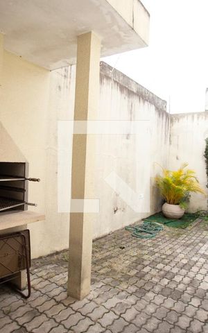 Casa de condomínio à venda com 100m², 3 quartos e 2 vagasÁrea comum - Churrasqueira