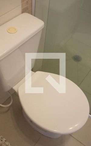 Casa de condomínio à venda com 100m², 3 quartos e 2 vagasBanheiro