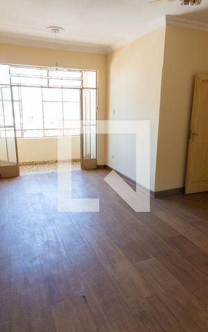 Apartamento à venda com 150m², 3 quartos e sem vaga Apartamento à venda com 150m², 3 quartos e sem vagaSala