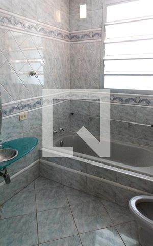 Apartamento à venda com 150m², 3 quartos e sem vaga Apartamento à venda com 150m², 3 quartos e sem vagaBanheiro