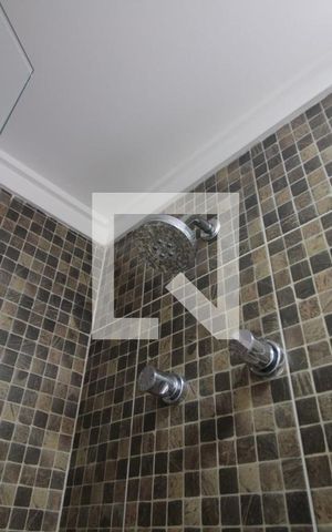 Apartamento à venda com 67m², 2 quartos e 1 vagaChuveiro