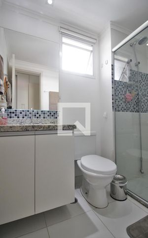 Apartamento à venda com 67m², 2 quartos e 1 vagaBanheiro da suíte