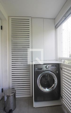 Apartamento à venda com 67m², 2 quartos e 1 vagaDetalhe da varanda