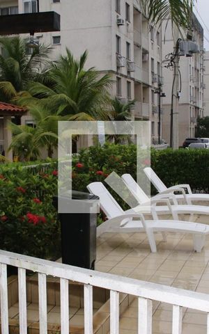 Apartamento à venda com 52m², 2 quartos e sem vagaÁrea comum - Piscina