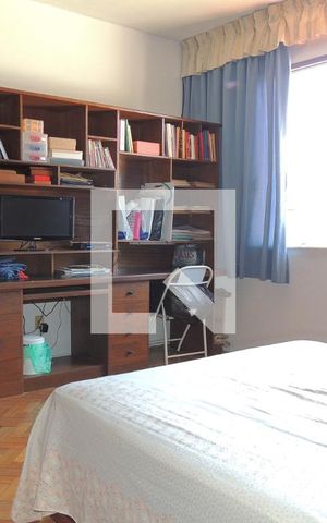 Casa à venda com 680m², 8 quartos e 9 vagasQuarto 3 - Armários