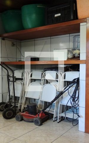 Casa à venda com 680m², 8 quartos e 9 vagasLavanderia