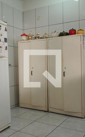 Casa à venda com 680m², 8 quartos e 9 vagasCozinha 