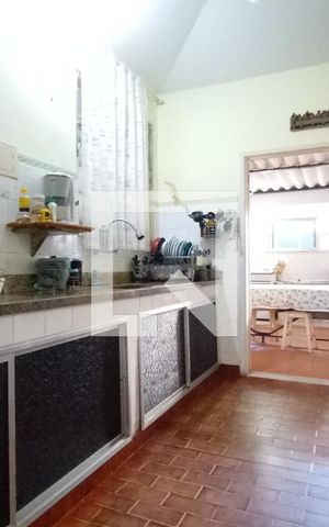 Casa à venda com 680m², 8 quartos e 9 vagas Casa à venda com 680m², 8 quartos e 9 vagasCozinha - Edícula
