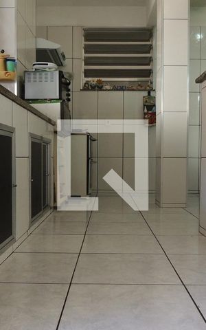 Casa à venda com 680m², 8 quartos e 9 vagasCozinha 