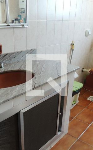 Casa à venda com 680m², 8 quartos e 9 vagasBanheiro Social 1
