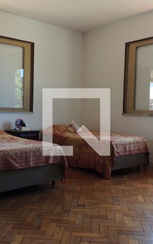 Casa à venda com 680m², 8 quartos e 9 vagasQuarto 4 - Armários