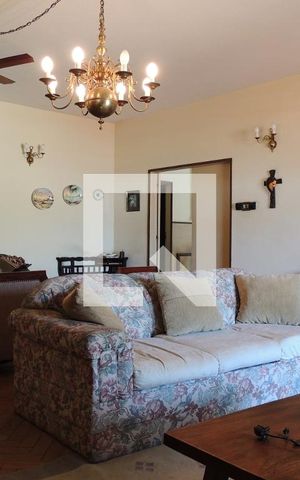 Casa à venda com 680m², 8 quartos e 9 vagasSala 1