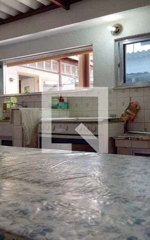 Casa à venda com 680m², 8 quartos e 9 vagas Casa à venda com 680m², 8 quartos e 9 vagasCopa