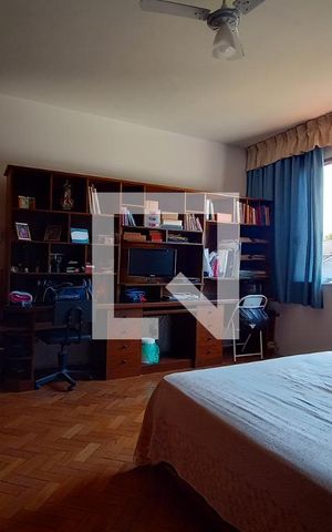 Casa à venda com 680m², 8 quartos e 9 vagas Casa à venda com 680m², 8 quartos e 9 vagasQuarto 3 - Armários