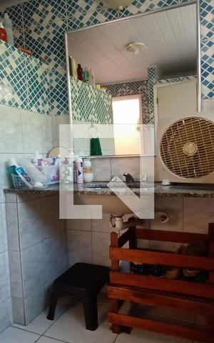 Casa à venda com 680m², 8 quartos e 9 vagas Casa à venda com 680m², 8 quartos e 9 vagasBanheiro social - Edícula