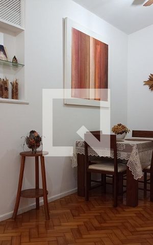 Casa à venda com 680m², 8 quartos e 9 vagas Casa à venda com 680m², 8 quartos e 9 vagasSala - Eícula