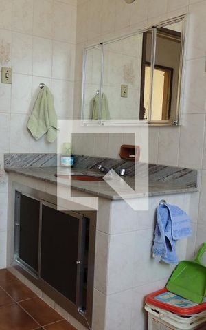 Casa à venda com 680m², 8 quartos e 9 vagasBanheiro Social 1