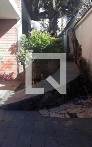 Casa para alugar com 500m², 3 quartos e 2 vagas