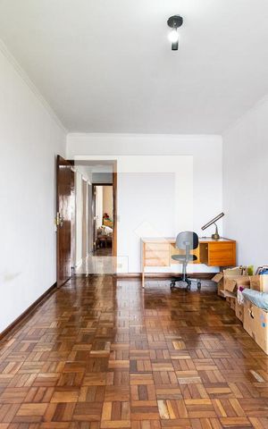 Casa à venda com 300m², 4 quartos e 5 vagas Casa à venda com 300m², 4 quartos e 5 vagasQuarto 3